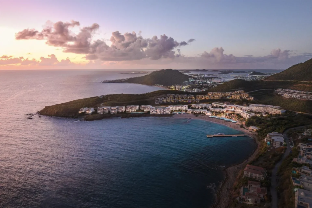 Vie L'Ven aerial view at dusk