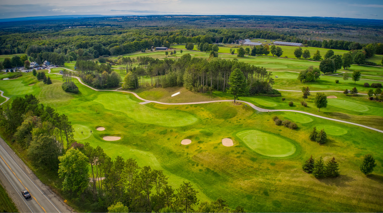 Carriage Country Club At Horseshoe Valley