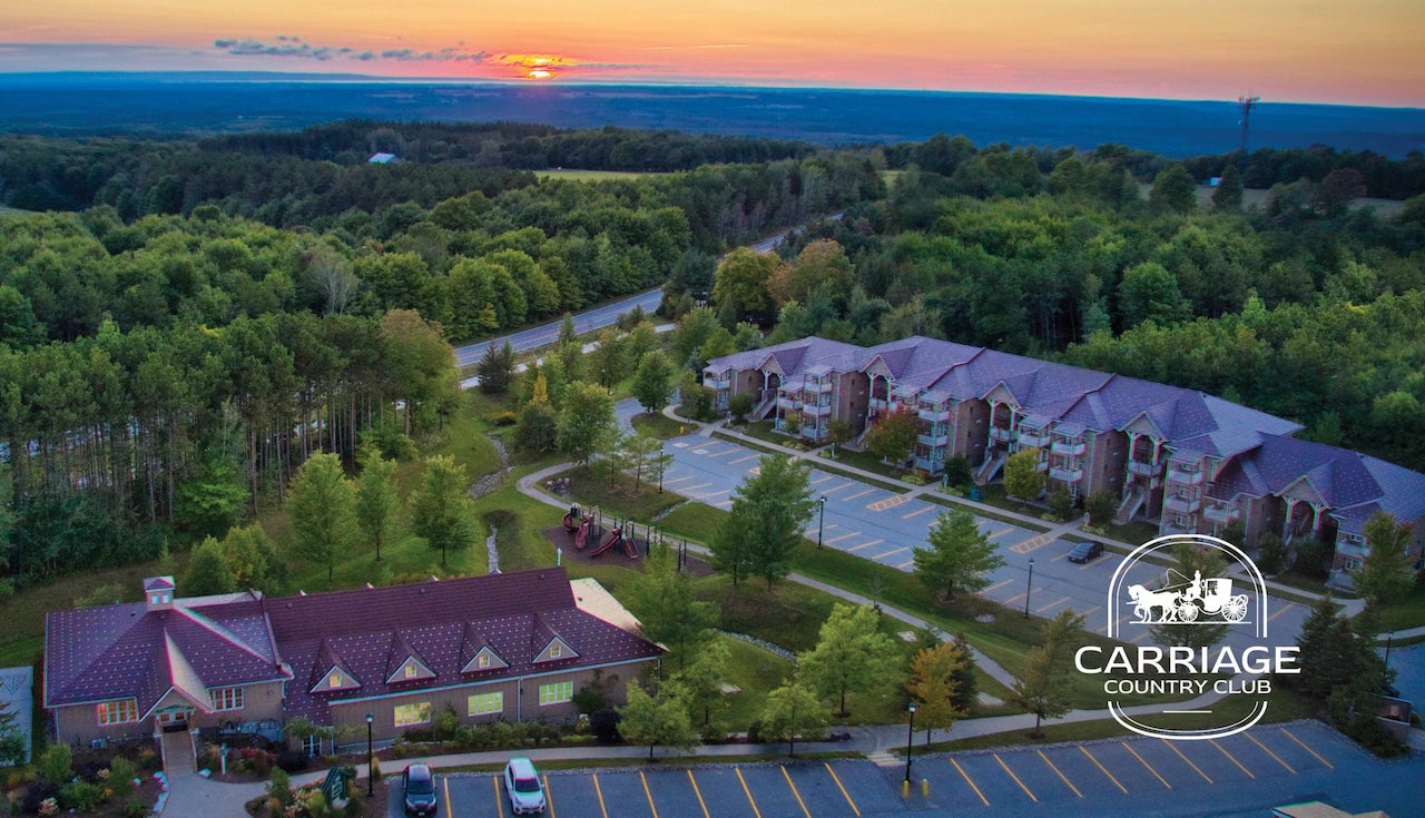 Carriage Country Club At Horseshoe Valley