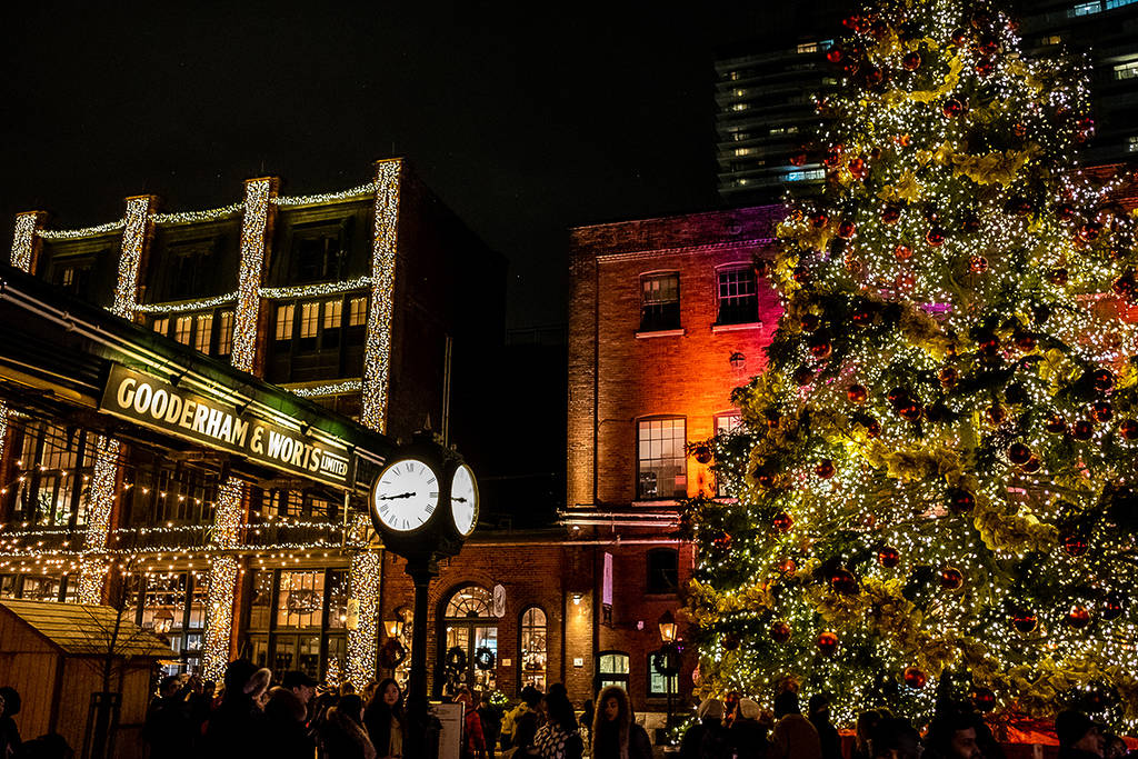 10 Festive Things To Do For The Holidays