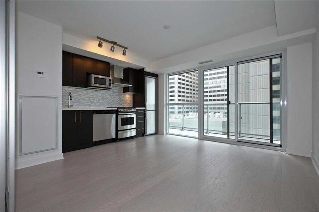 58 Orchard View Blvd #908 *RENTED*
