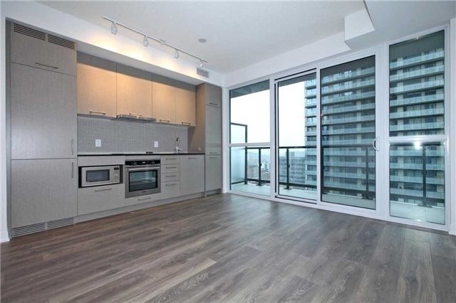 87 Peter St #2509 *RENTED*