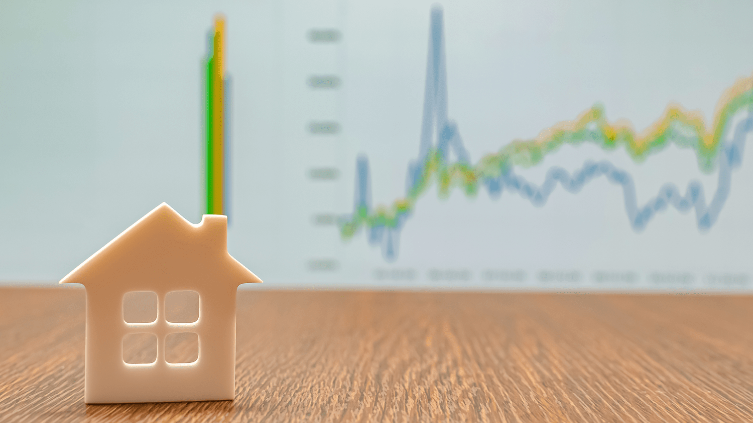 Is 2025 the Year to Invest? Analyzing Canada’s Real Estate Market Trends