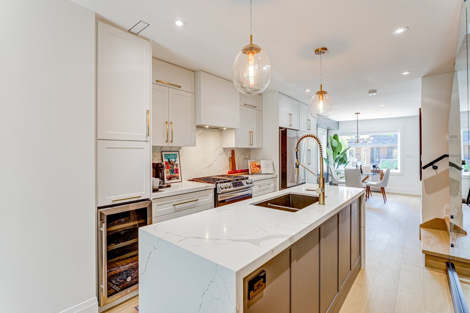 SOLD: 35 Hiltz Ave | 3+1 Bedroom, 3 Bathroom | $1,550,000