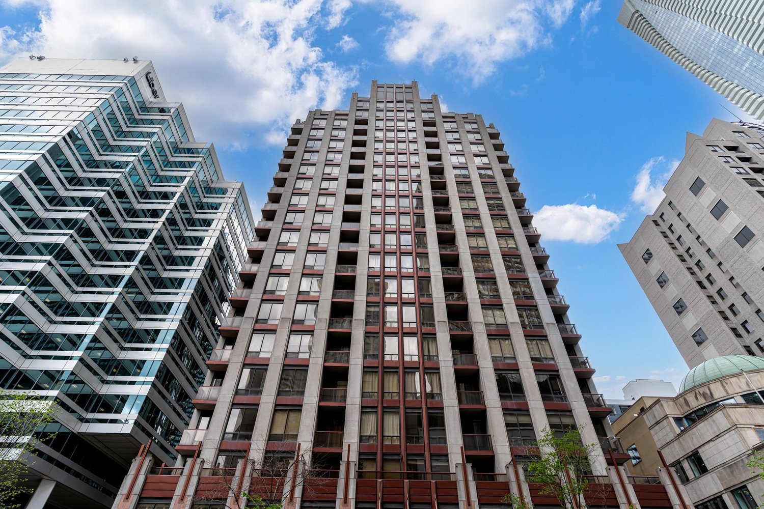 FOR SALE: 85 Bloor St E 1912 | 1+1 Bedroom,1 Bathroom| $650,000