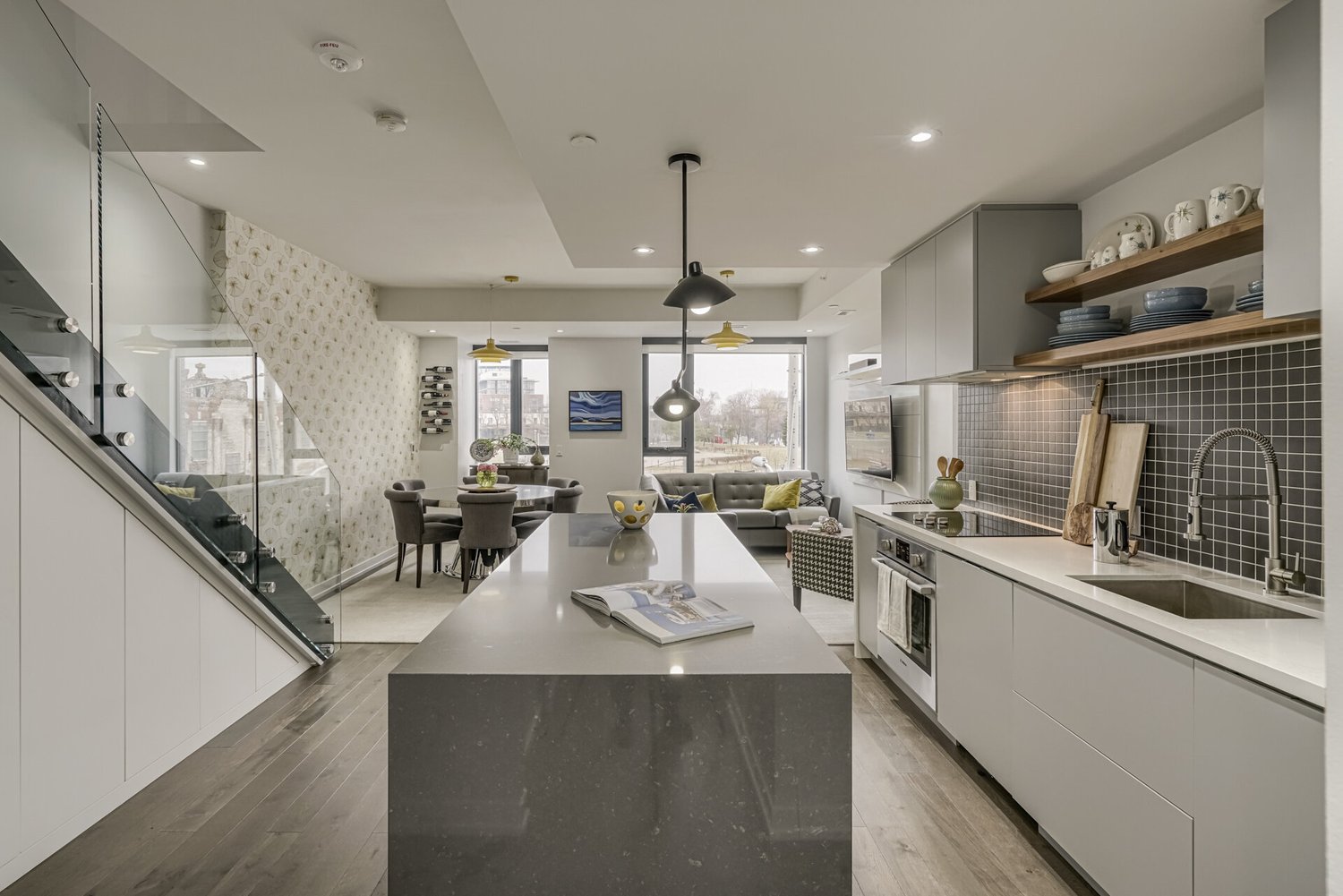 35 Wabash Ave #306 * SOLD *