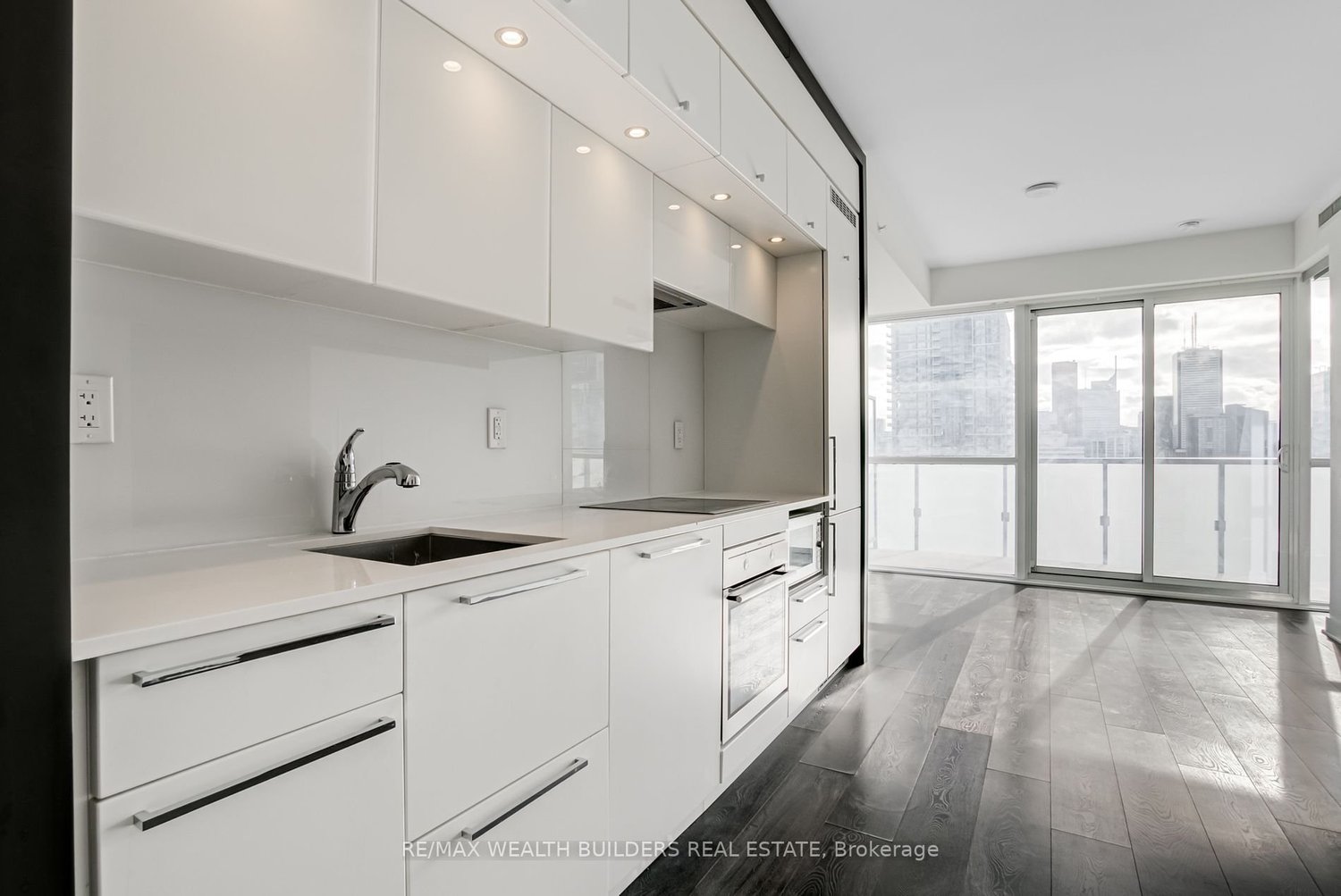 FOR LEASE: 15 Grenville St 3210