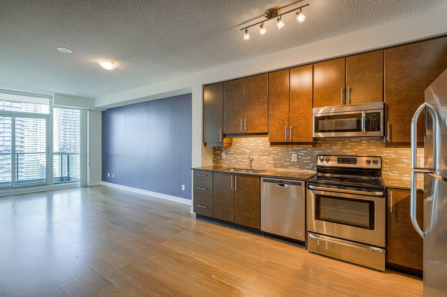 33 Bay Street #4013