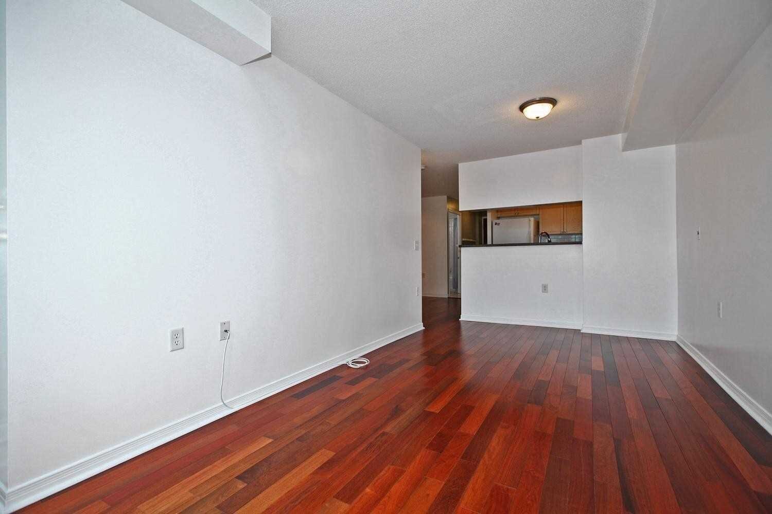 22 Olive Ave #306 *RENTED*