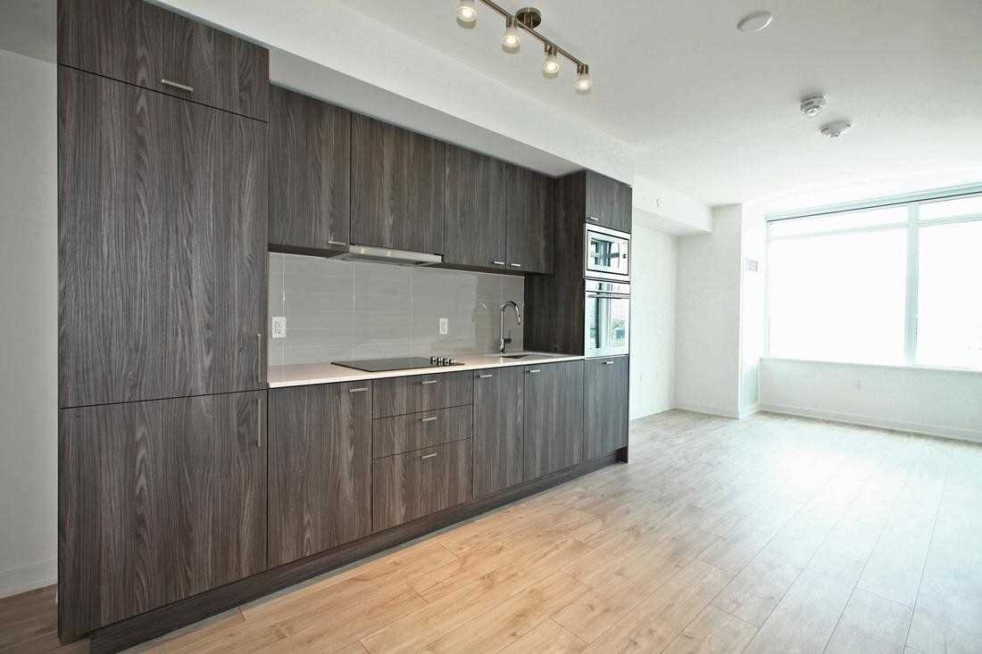 27 Bathurst Street #514W *RENTED*