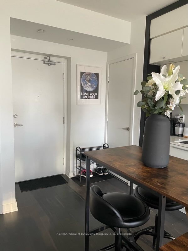 FOR LEASE- 15 Grenville St 3210 | $2,850