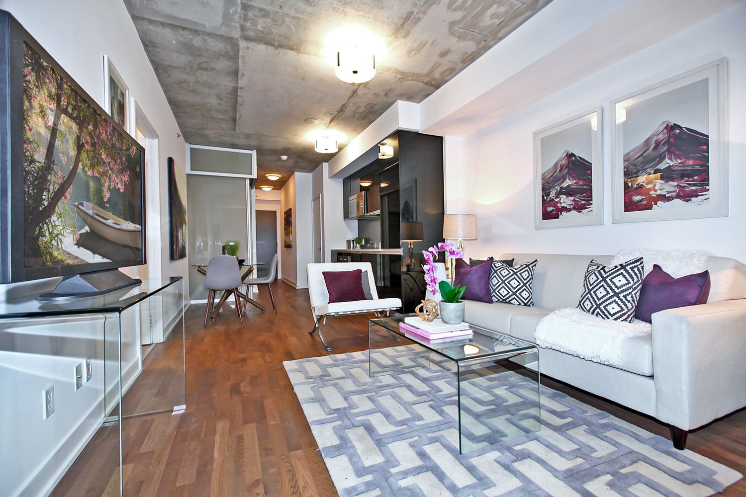 20 Gladstone Ave #716 *SOLD*