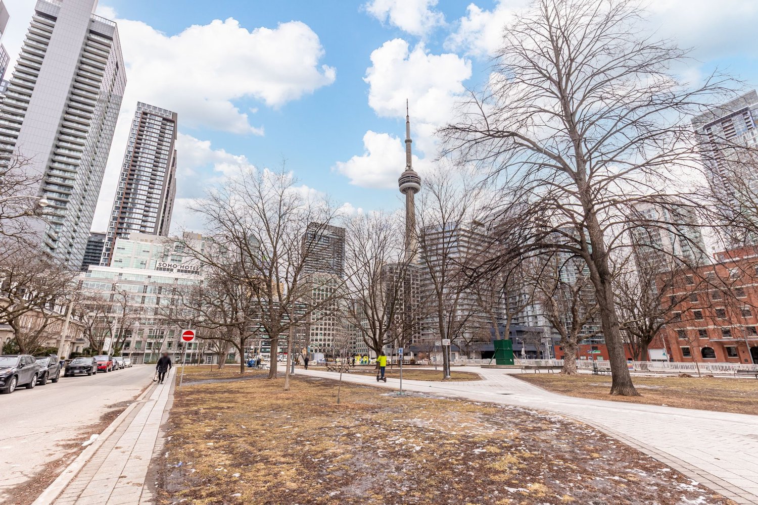 Why Unique Condo Rentals Always Win: 350 Wellington St W G09