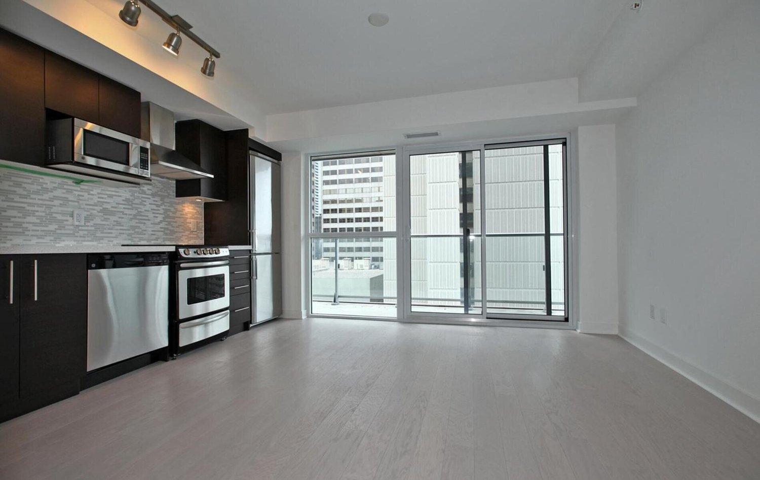 58 Orchard View Blvd #1108