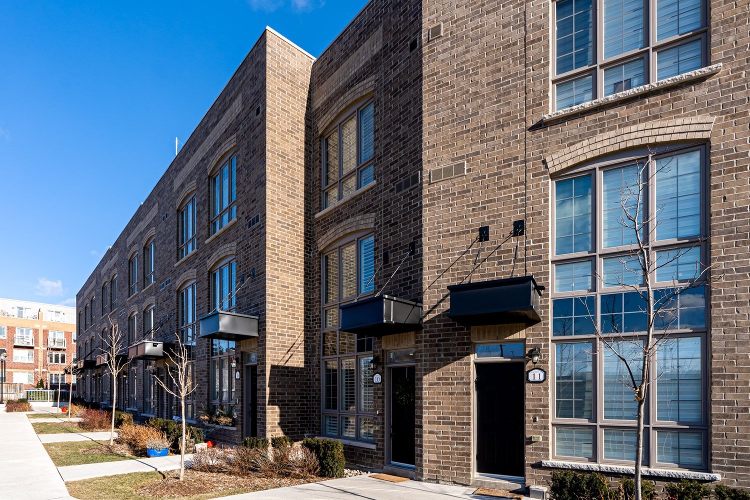 26 Ernest Ave #10