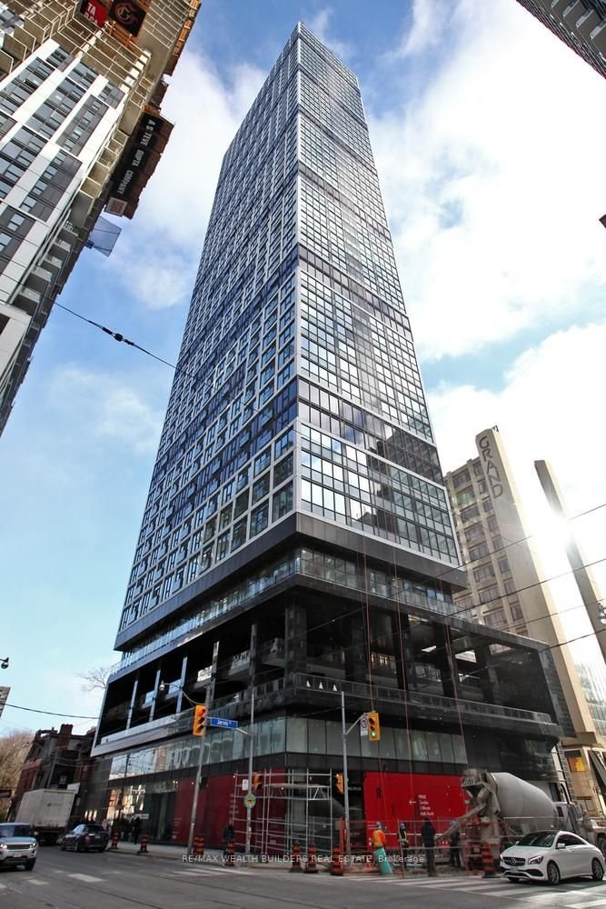 FOR LEASE: 181 Dundas St E 3103 | $2,800