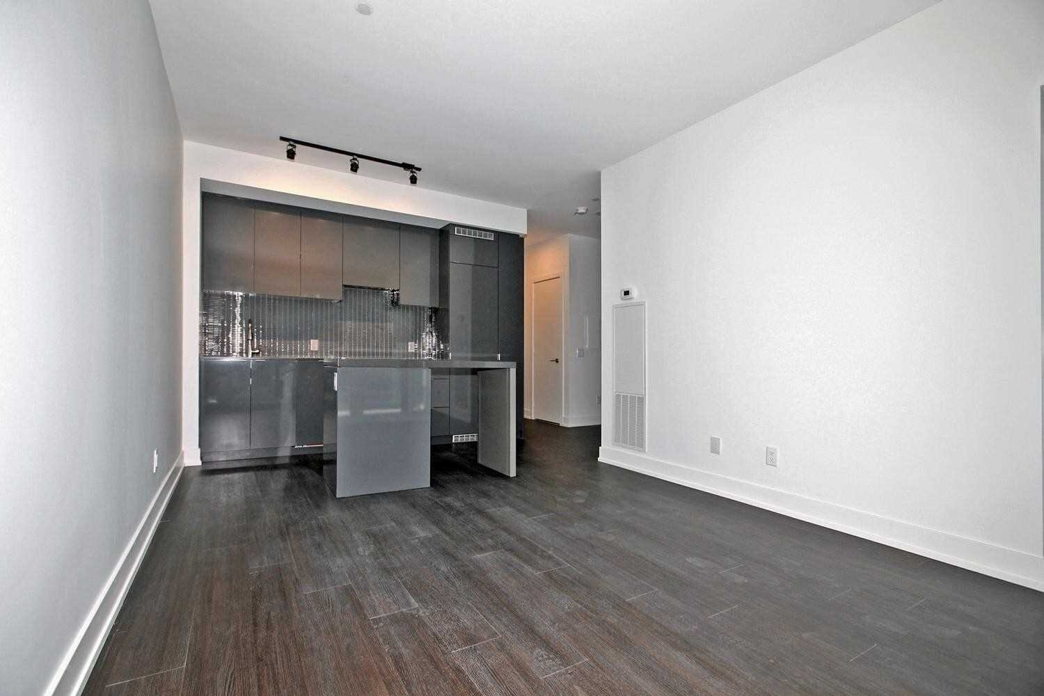 7 Grenville St #1109 *RENTED*