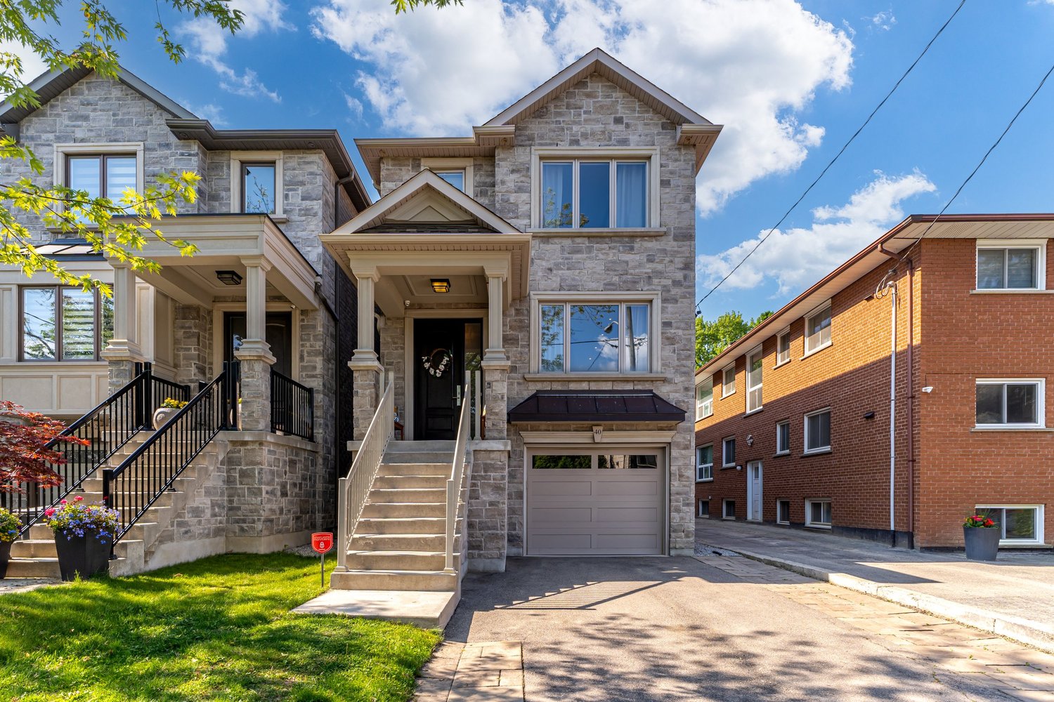 40 Daisy Avenue | 3 Bedroom | 4 Bathroom | Long Branch