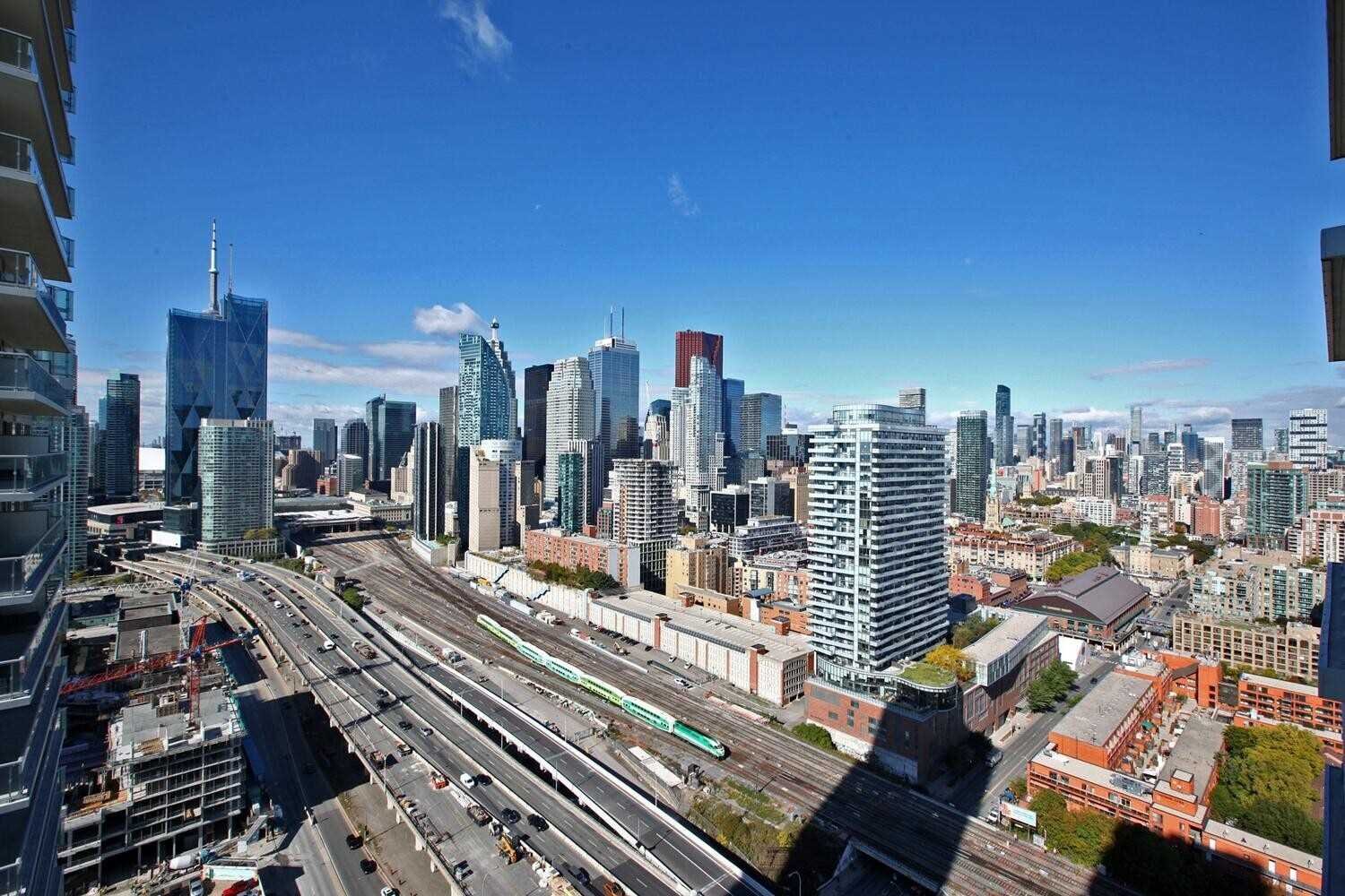 20 Richardson St #2807 *RENTED*